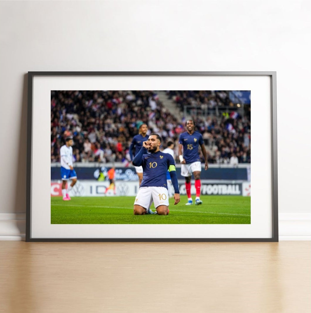 Ryan Cherki célèbre son but face à Chypre, 2023