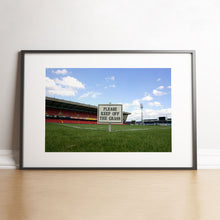 Charger l&#39;image dans la galerie, Keep off the grass